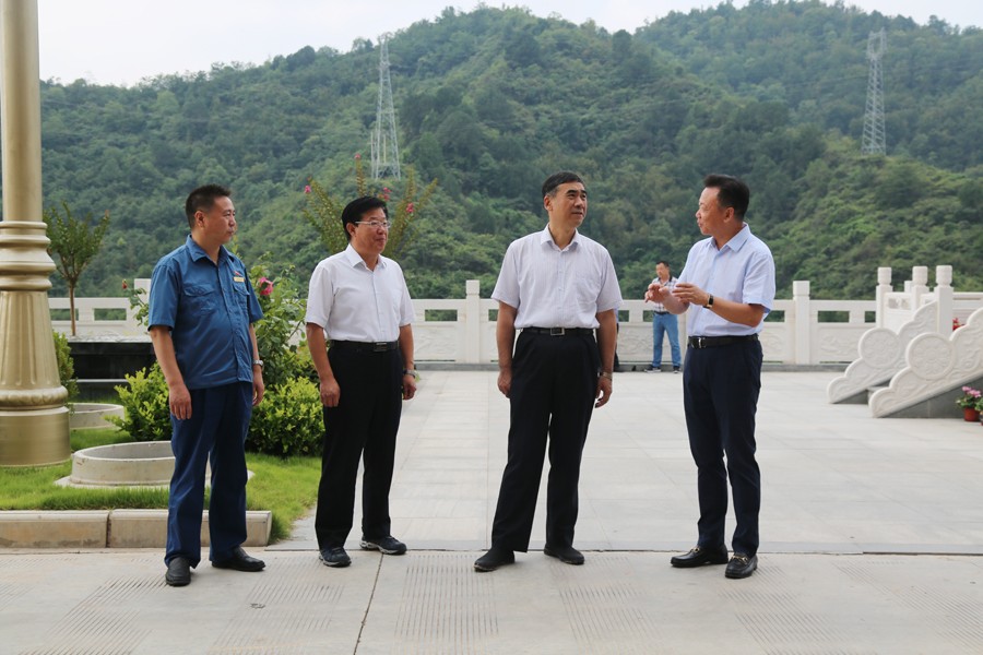 24-2018年8月，全省綠色礦山建設現(xiàn)場會在金徽股份召開，時任副省長李斌出席會議并做重要講話。.jpg