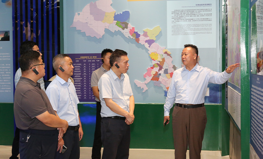 10.3-2022年08月，省科技廳副廳長牛振明蒞臨金徽股份指導工作。.jpg
